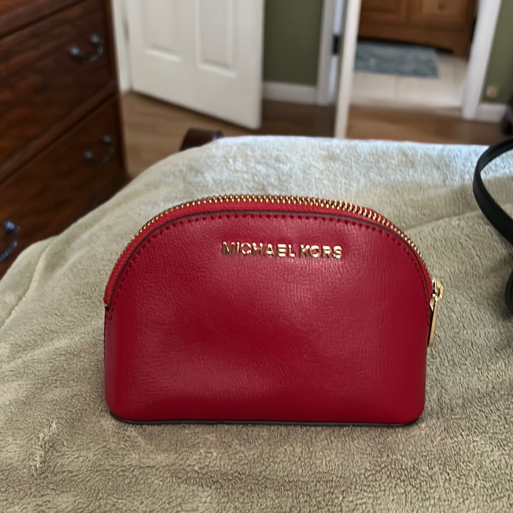 Michael kor make up case